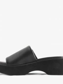 Therapy C1163 NAOMI BLACK