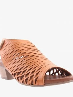 Bueno Women H805 RUBY COCONUT