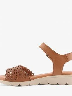 Natural Comfort Women I1649 PRISM TAN