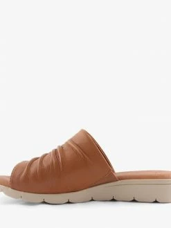 Natural Comfort I1651 ARIELLA TAN