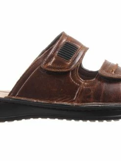 Woodlands IM202 GERARD BROWN