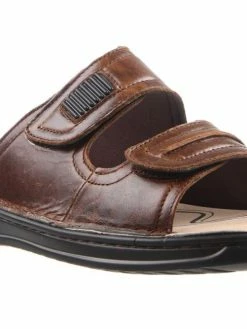 Woodlands IM202 GERARD BROWN