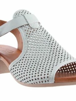 Mago Women Q2021 LARS FRESH