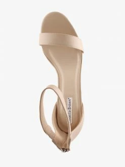 Isabella Brown R818 CAMEO NUDE 7 Isabella Brown R818 CAMEO NUDE