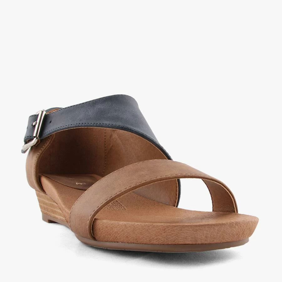 Step On Air S1648 COSI TAN/NAVY 1 Step On Air S1648 COSI TAN/NAVY